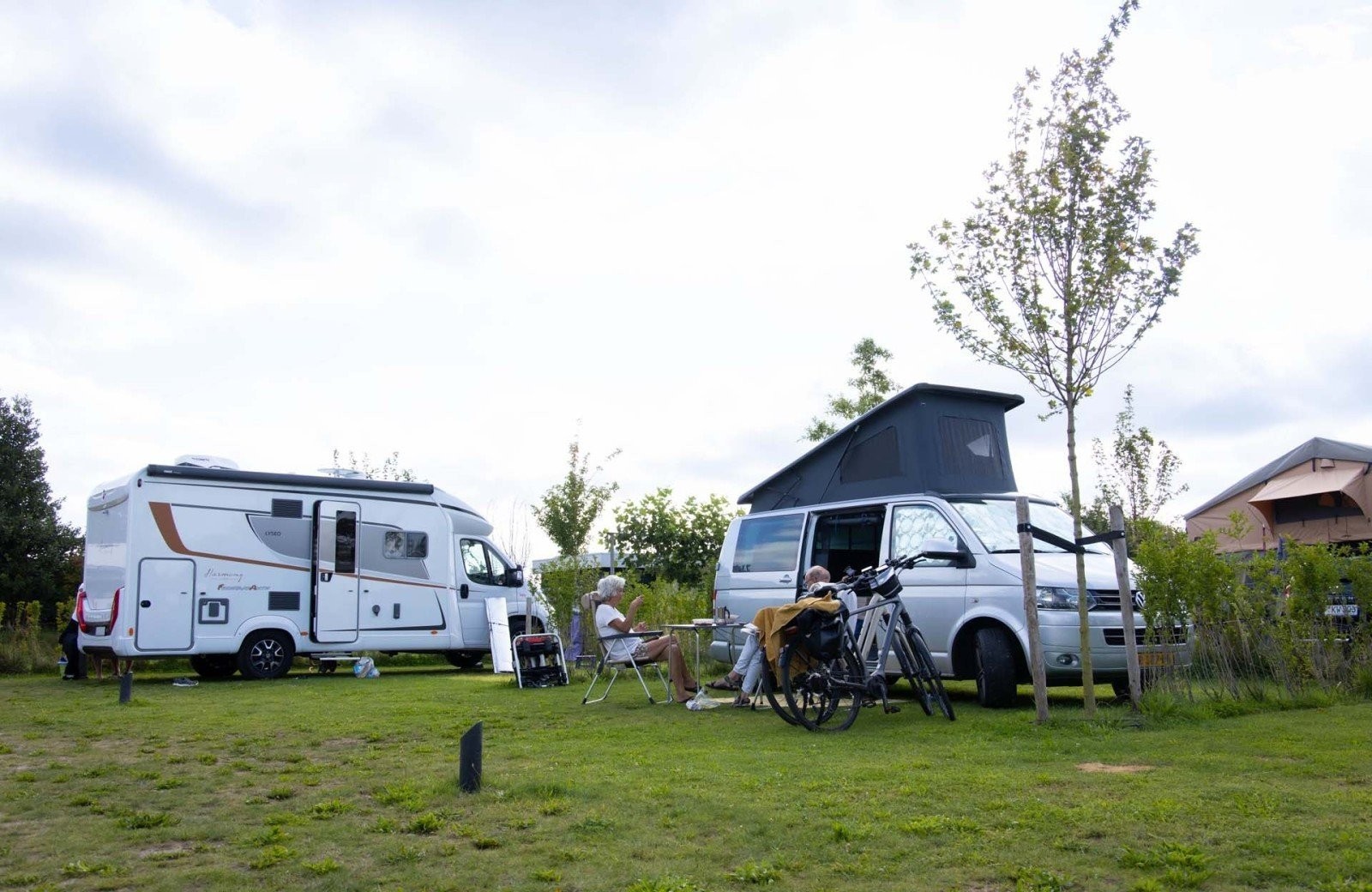 Ruime camperplaats noord holland in het groen